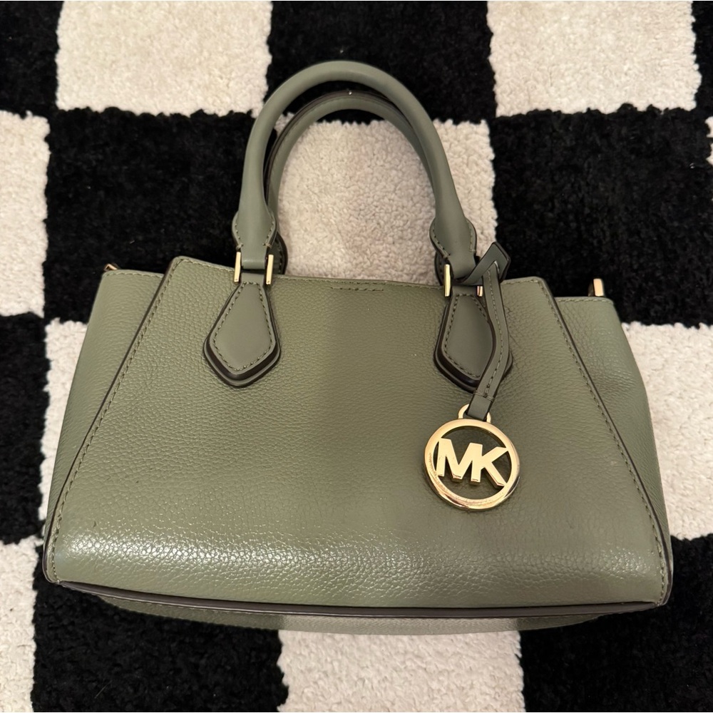 Michael Kors Small Daria Satchel - No Crossbody Strap